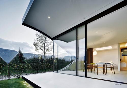 选择高档铝合金门窗的重要因素